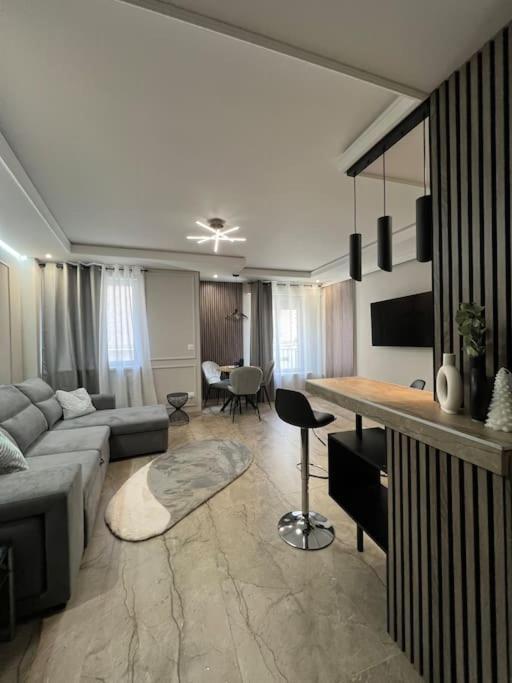 Luxueux Appartement Pres De La Cathedrale Strasbourg Exterior photo